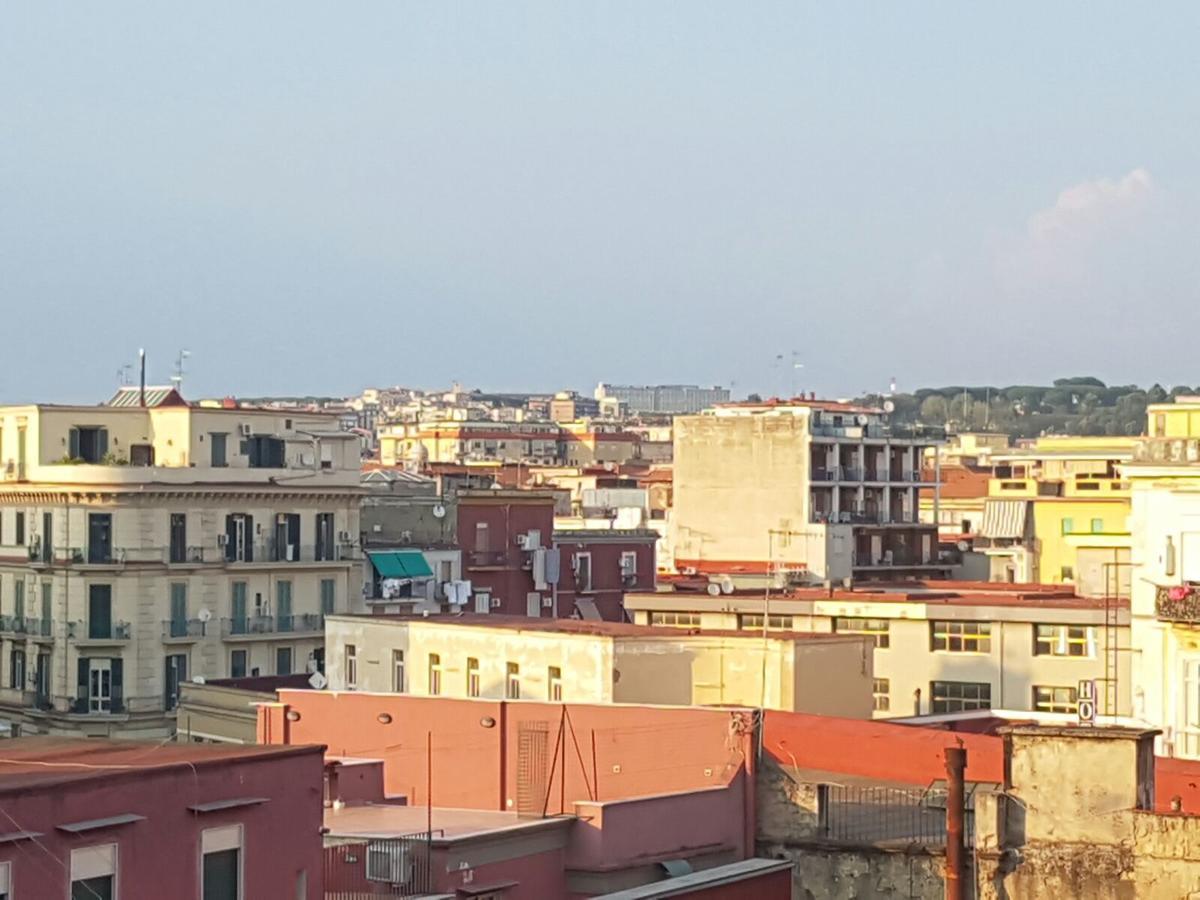 La Luna Di Pippo Наполи Екстериор снимка